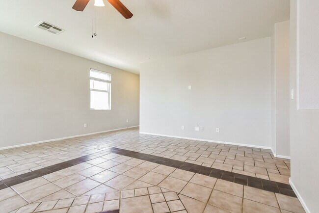 Foto del edificio - 3169 Calamus Pointe Ave