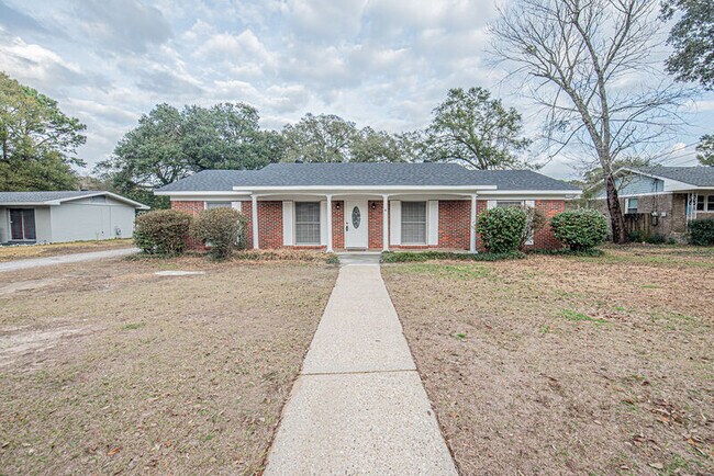 Foto del edificio - 4361 Montclair Cir E