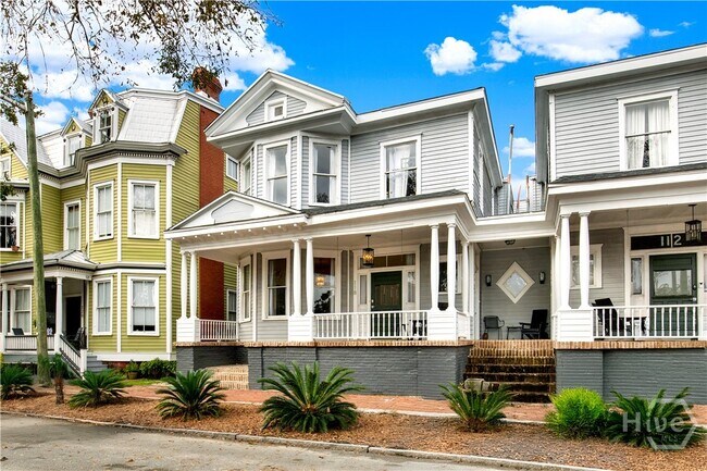 Foto del edificio - 118 W Waldburg St