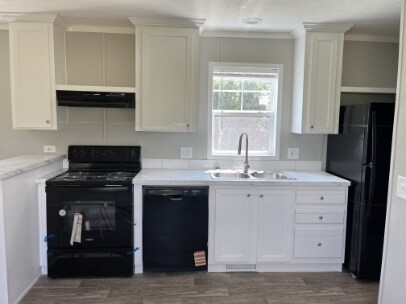 Building Photo - 10 Andieange Cir