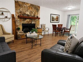 Building Photo - 232 Rustwood Dr