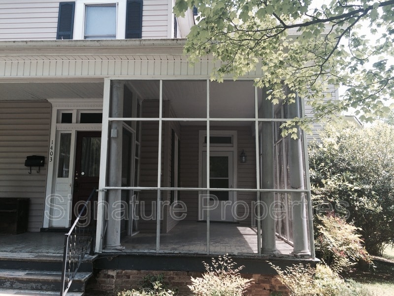 1403 Peach Ave Unit Apt 2, South Boston, VA 24592 Condo for Rent in