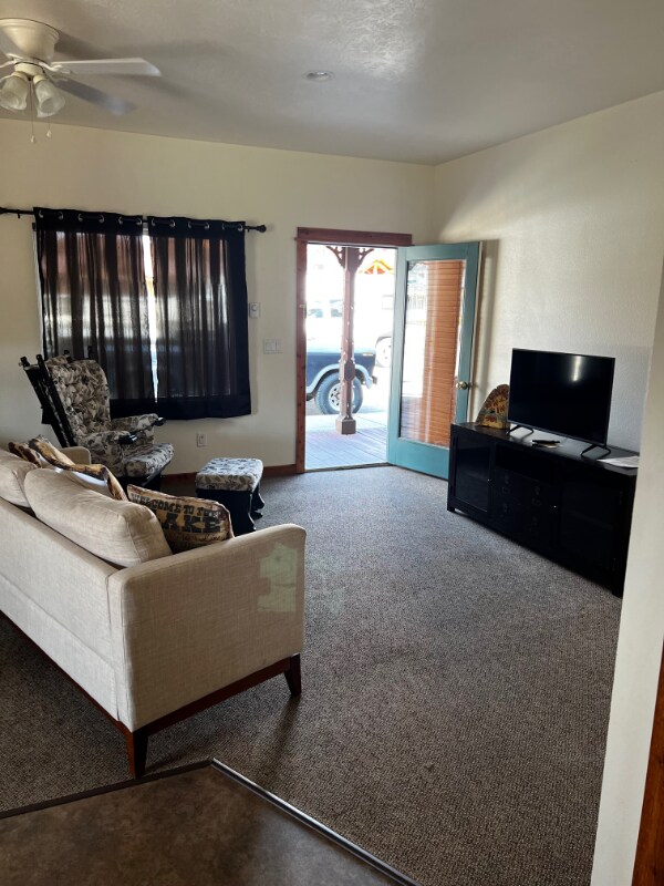 116 S Main St Unit A, Darby, MT 59829 Room for Rent in Darby, MT