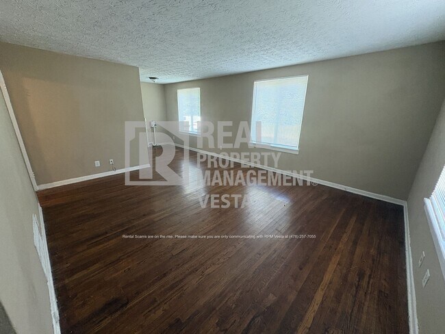 Foto del edificio - 2140 Ingleside Ave