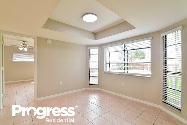 Building Photo - 548 Matilda Pl