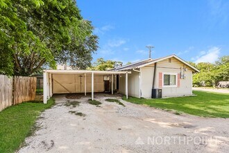 Building Photo - 1405 Granbury St
