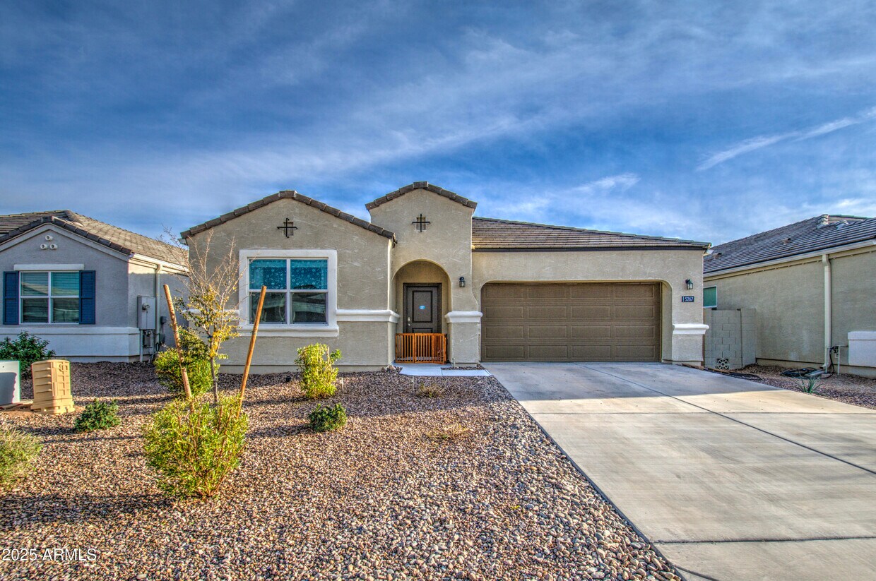 Primary Photo - 5267 E Diatomite Dr