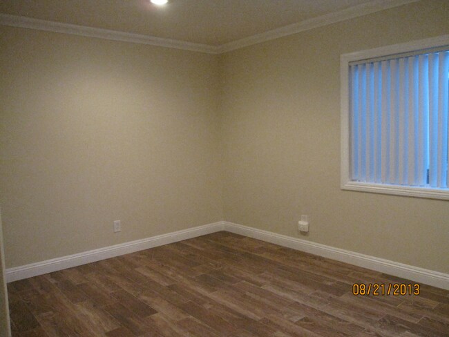 Foto del edificio - 211 Seal Beach Blvd