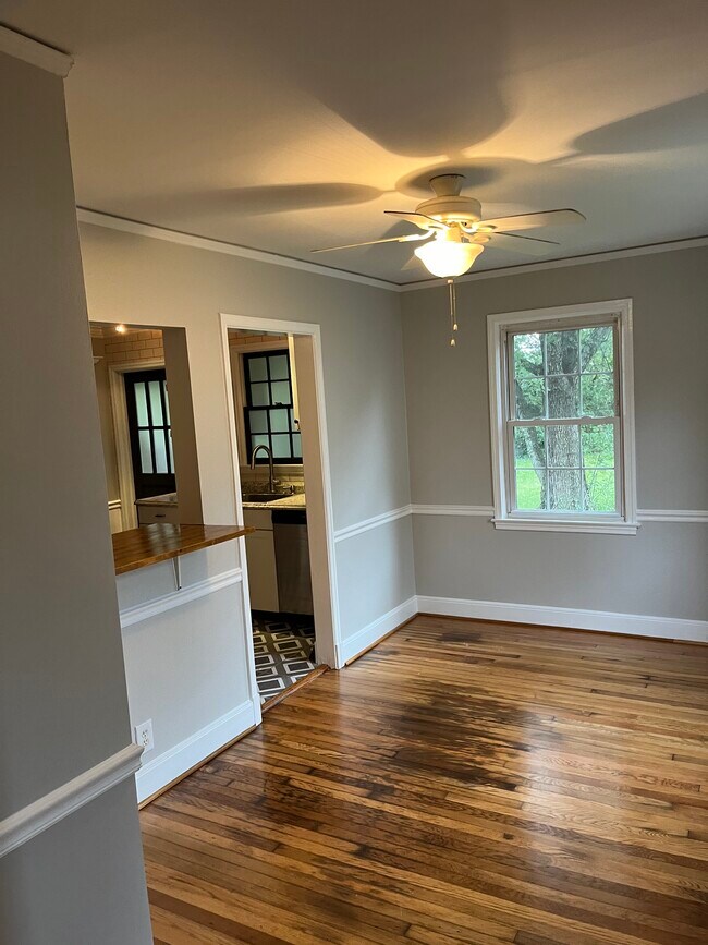 Foto del edificio - 1329 Winstead Pl