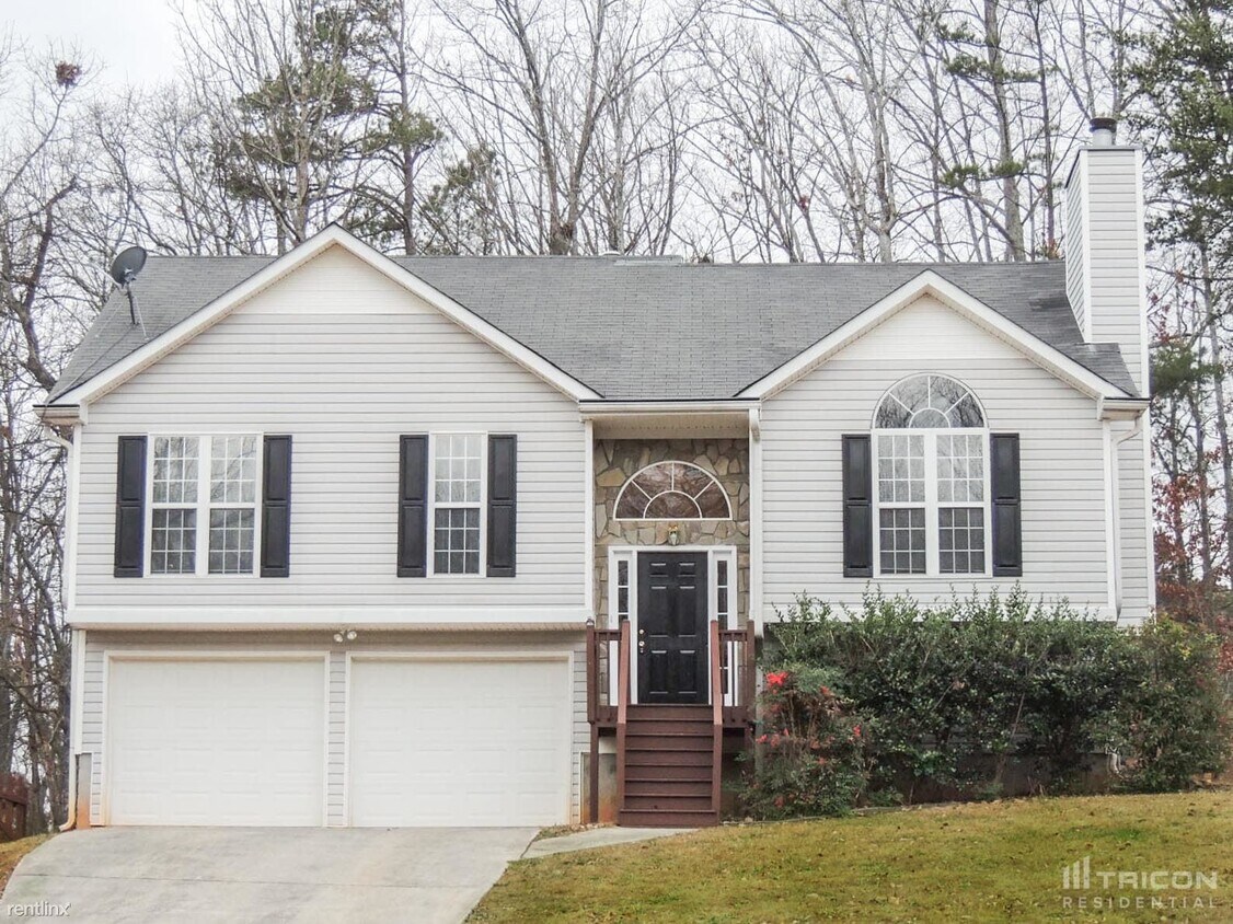 Primary Photo - 102 Oak Ridge Dr