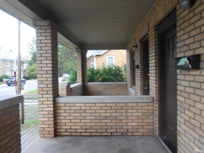 Foto del edificio - 1308 Atwater Ave