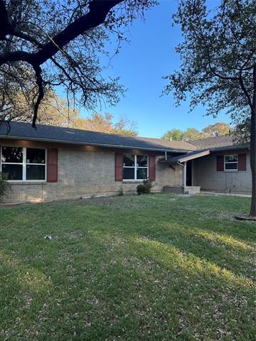 Building Photo - 3902 Glenwood Dr