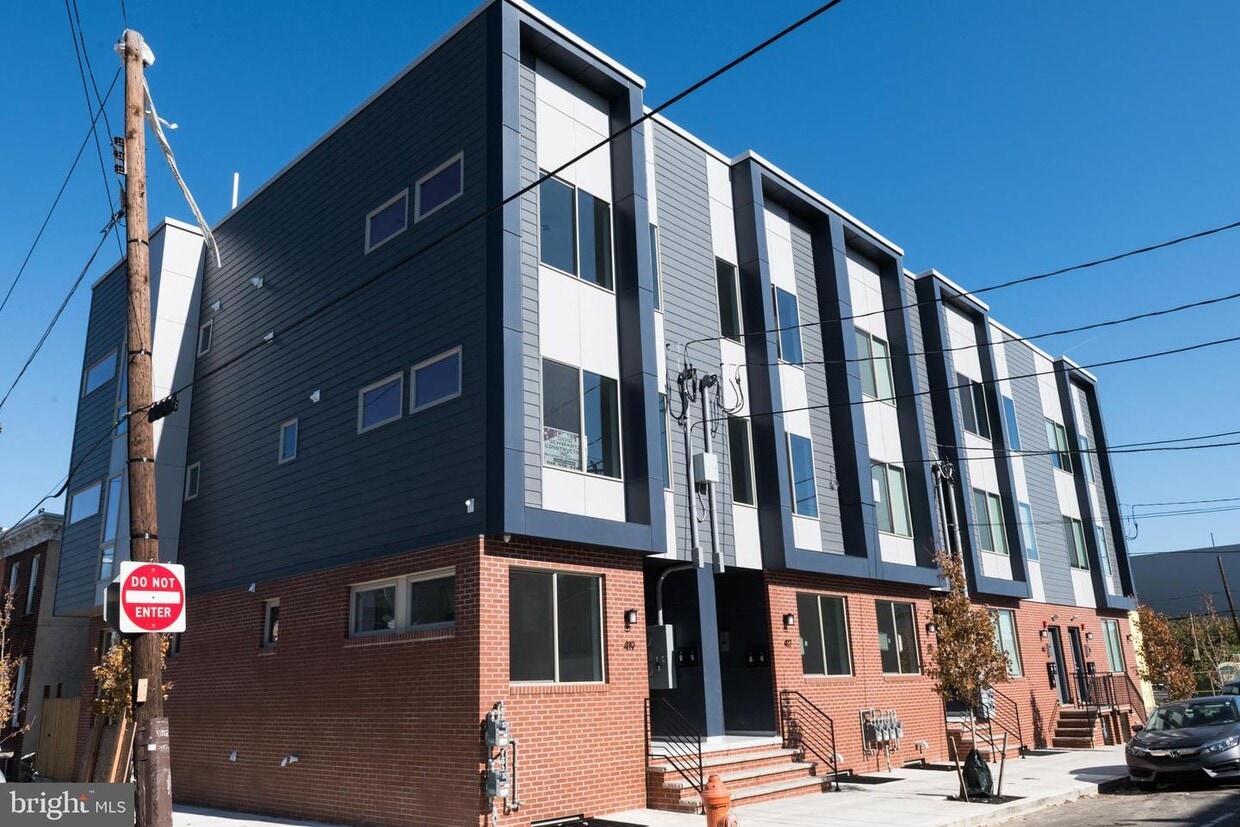 415 W Berks St Unit 1, Philadelphia, PA 19122 Room for Rent in