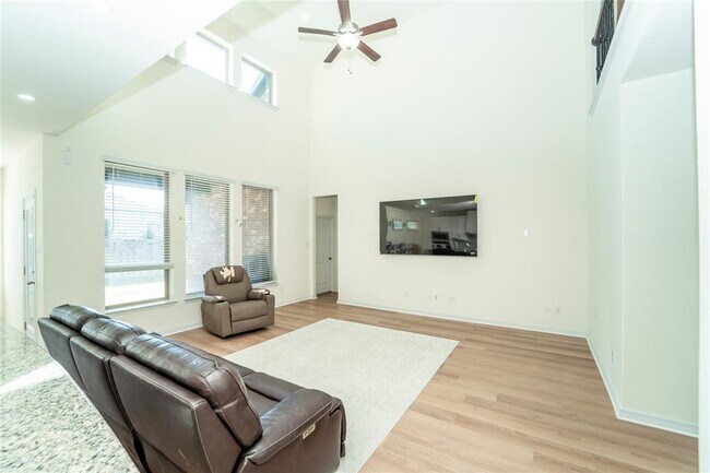 Foto del edificio - 20813 Carries Ranch Rd