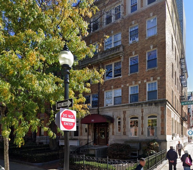 Foto del edificio - 282 Newbury St