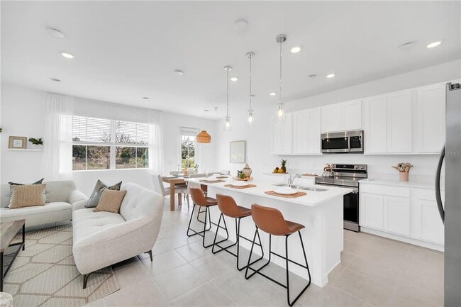 Building Photo - 657 Longboat Dr