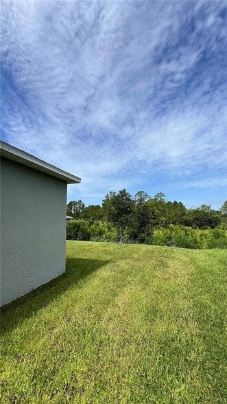 Foto del edificio - 1653 Rosy Dale Cir