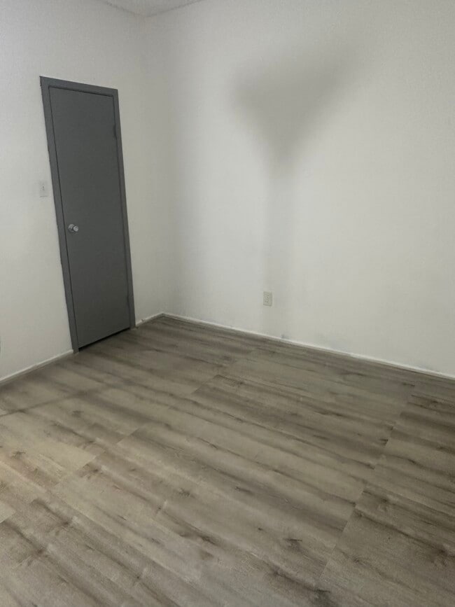 Bedroom - 10051 Westpark Dr