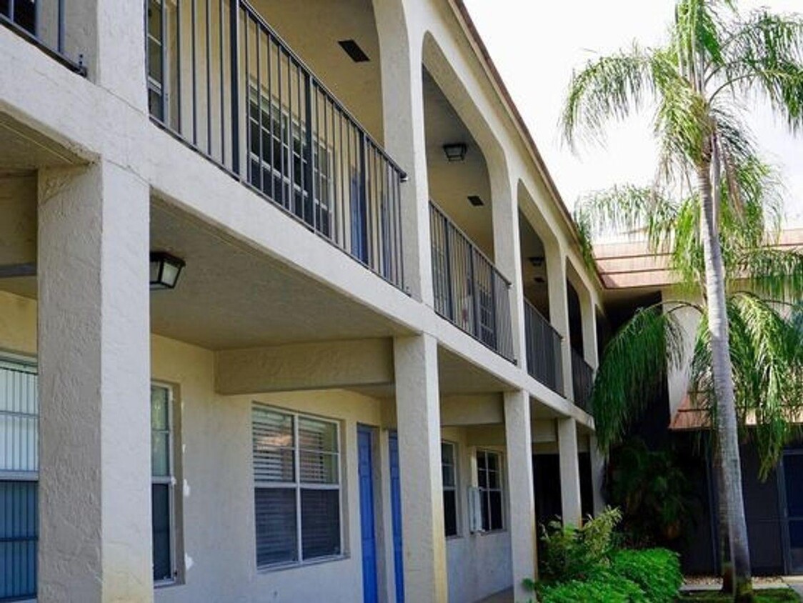 Foto principal - 690 Kingsbridge St
