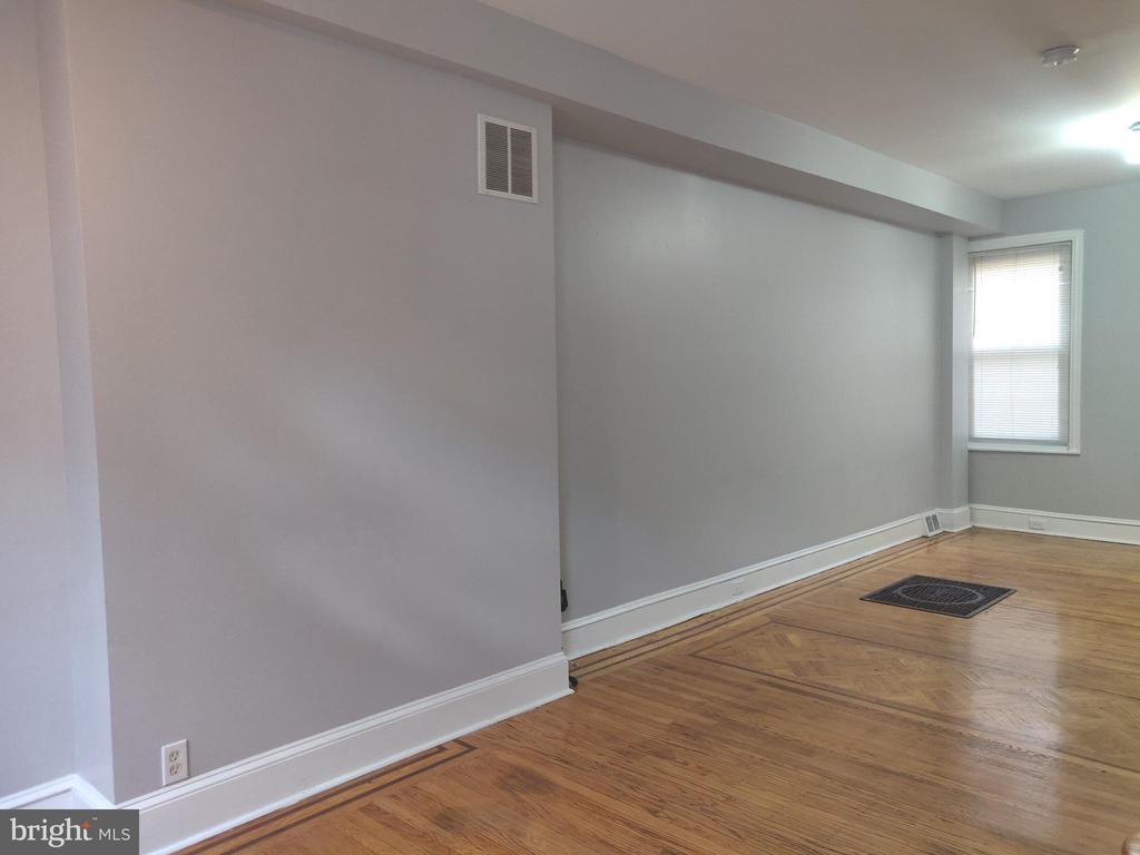Primary Photo - 2161 E Firth St