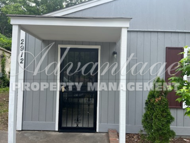 Building Photo - Very Nice Newly Rehabbed Duplex