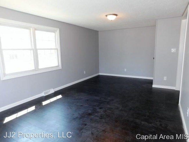Building Photo - 3024 Shadowfax Dr