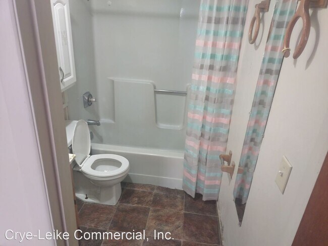 Building Photo - 1 br, 1 bath House - 5703 Central. Duplex F