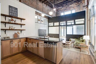 Building Photo - 124 Monroe Ave