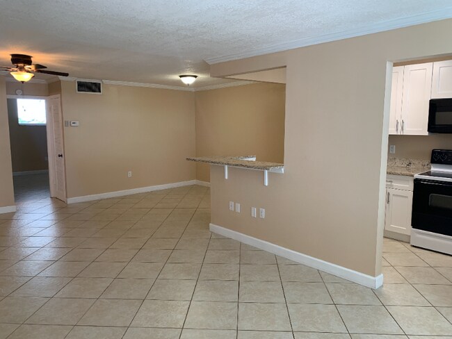 Building Photo - 108 Paradise Harbour Blvd