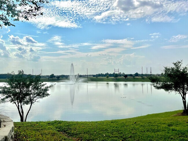 Foto del edificio - 20559 Iron Seat Dr