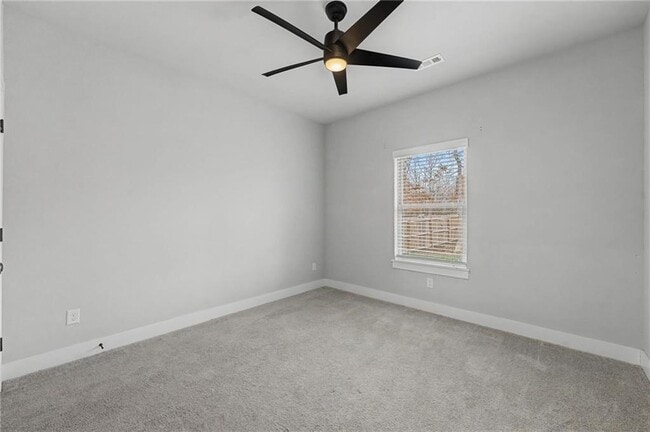 Foto del edificio - 2 Creetown Ln