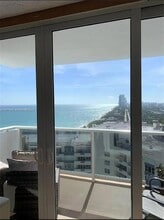 Building Photo - 3140 S Ocean Dr