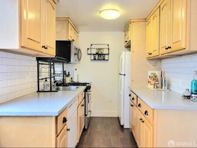 Foto del edificio - 365 22nd Ave