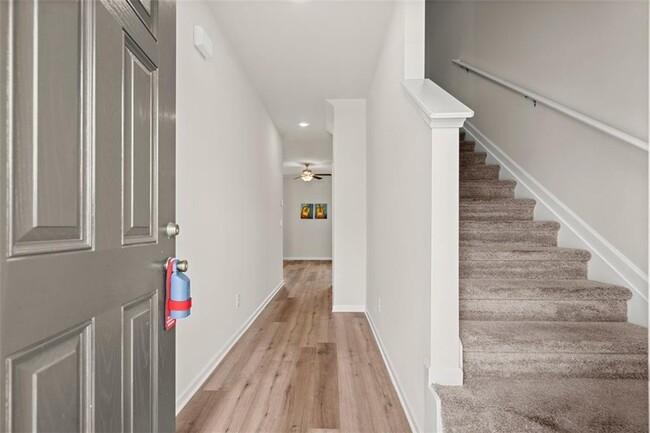 Foto del edificio - 4942 Hillstone Dr