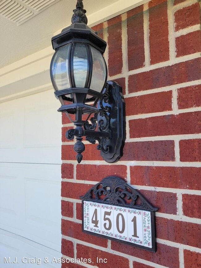 Building Photo - 4 br, 2 bath House - 4501 BLUEDUCK DR