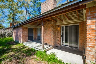 Building Photo - 123 Cypress Ln