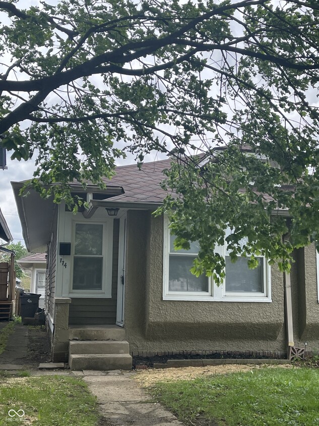 Foto principal - 774 Dequincy St