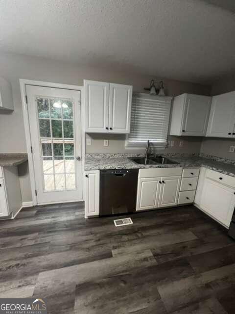 Building Photo - 66 Sadler Dr
