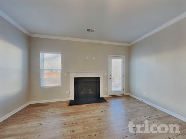 Building Photo - 3941 Cowen St