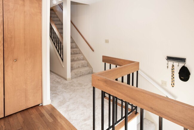 Foto del edificio - 804 Fairways Dr