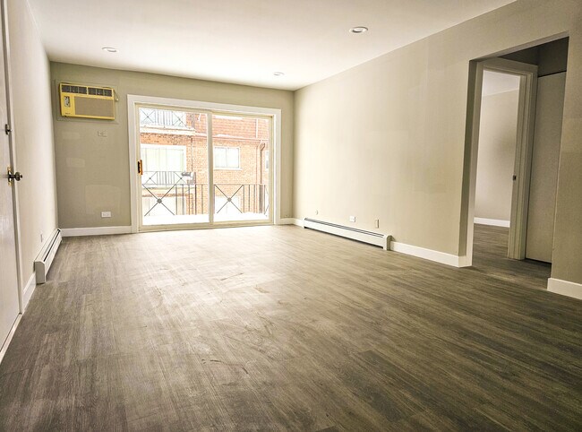 Foto del edificio - 10457 Dearlove Rd