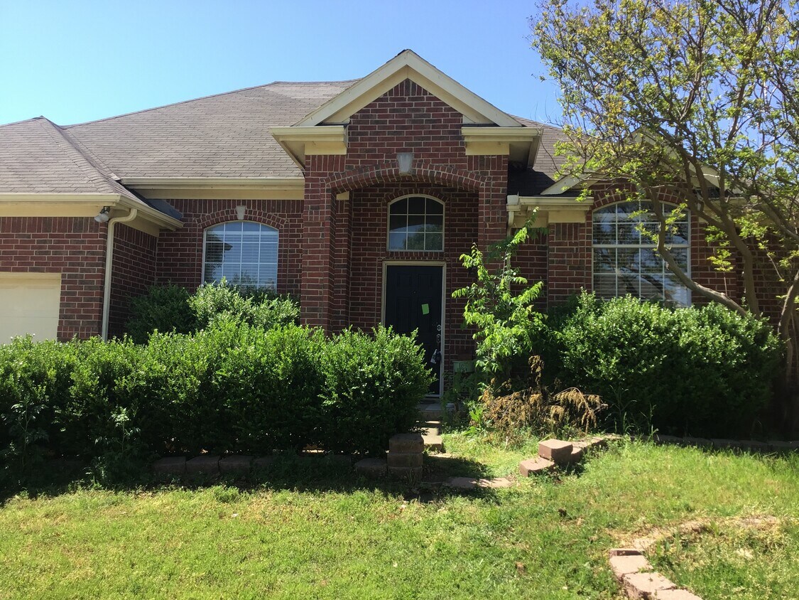 Foto principal - 2775 Ivy Hill Dr