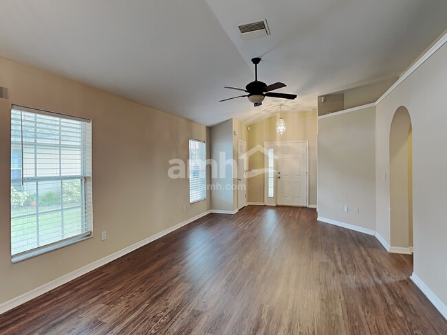 Building Photo - 6911 Exeter Park Pl
