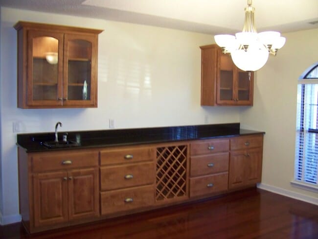 Foto del edificio - Beautiful 4-Bedroom Home - Heather Oaks