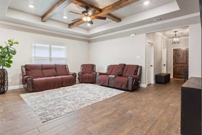 Building Photo - 1606 Fiddle Wood Wy