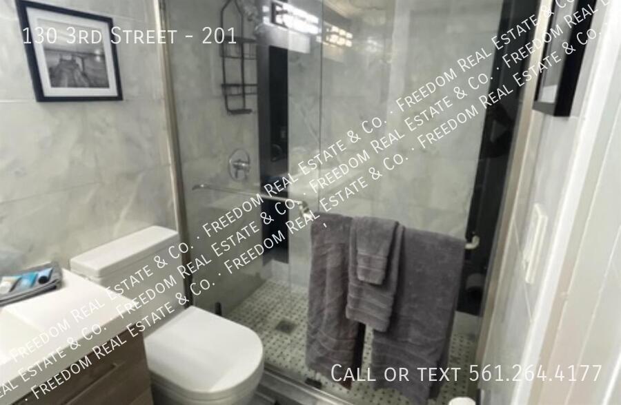 Foto del edificio - 130 3rd St