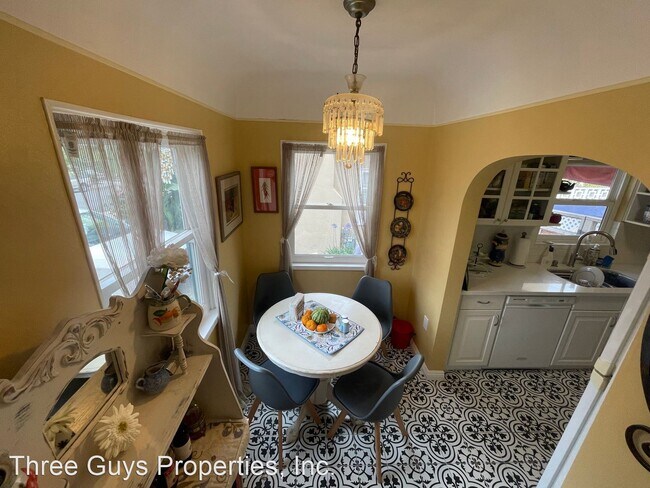 Foto del edificio - 3 br, 1 bath House - 3235 Goldsmith St.