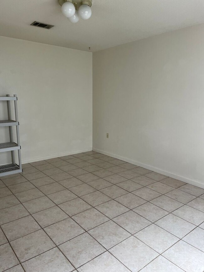 Foto del edificio - 132 Alder Ave SE