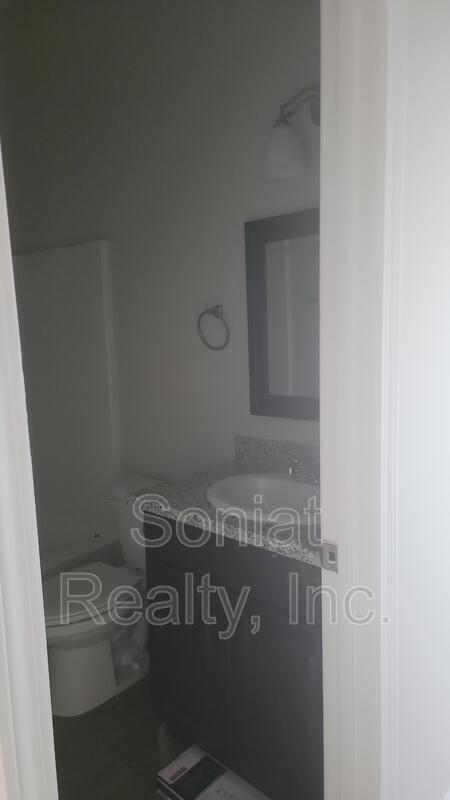 Foto del edificio - 2231 Desire St