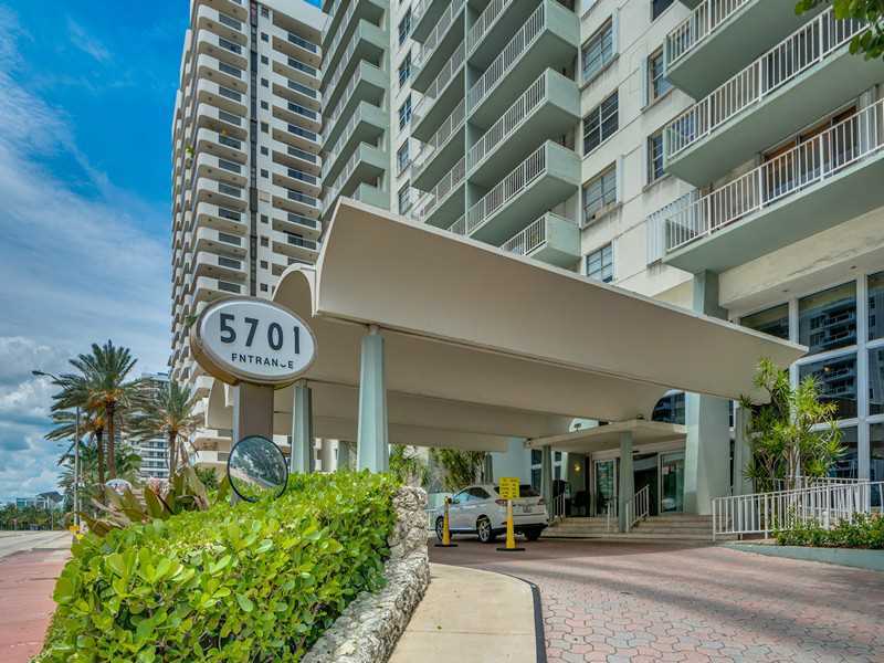 Primary Photo - 5701 Collins Ave